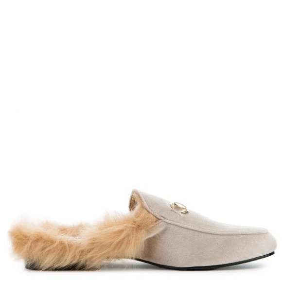 YOUR MAJESTY FAUX FUR VELVET LOAFER SLIDES SIZE 7 - Picture 5 of 6